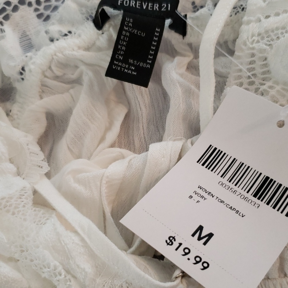 Forever 21 Cropped Woven Top - Picture 4 of 5